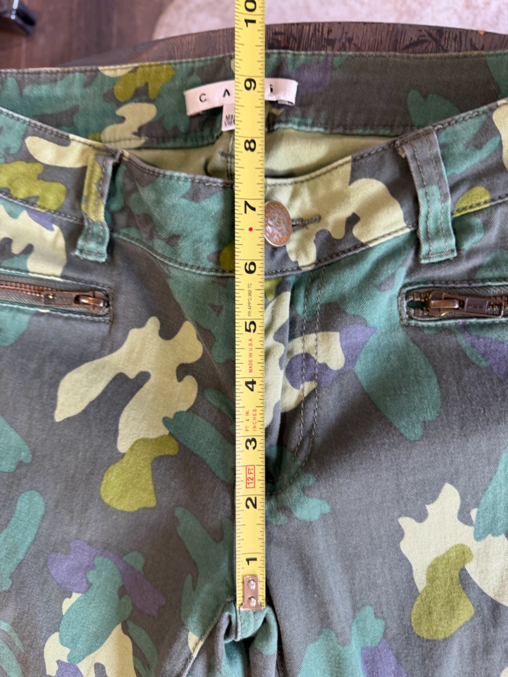 CAbi Camo Skinny Ankle Pants Women’s Size 0 Zip Ankle Stretch Crop Pants - Picture 11 of 11